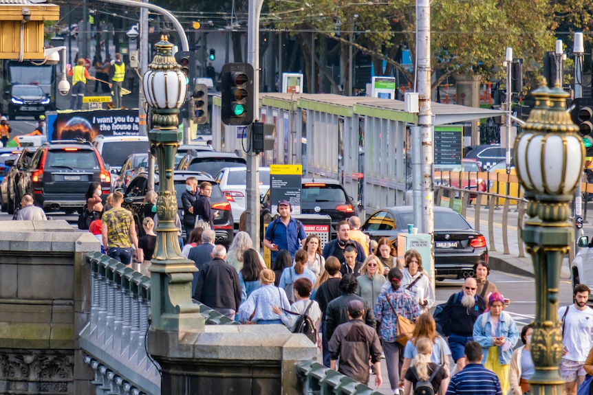 Why does Melbourne have so many coronavirus outbreaks? There&#39;s no obvious  answer - ABC News