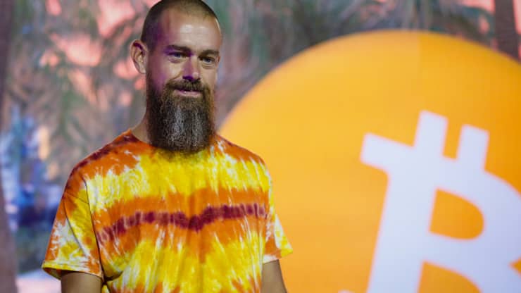 Jack Dorsey, Giám đốc điều hành Twitter và cũng là một trong những người ủng hộ Bitcoin Jack Dorsey, Giám đốc điều hành Twitter và cũng là một trong những người ủng hộ Bitcoin
