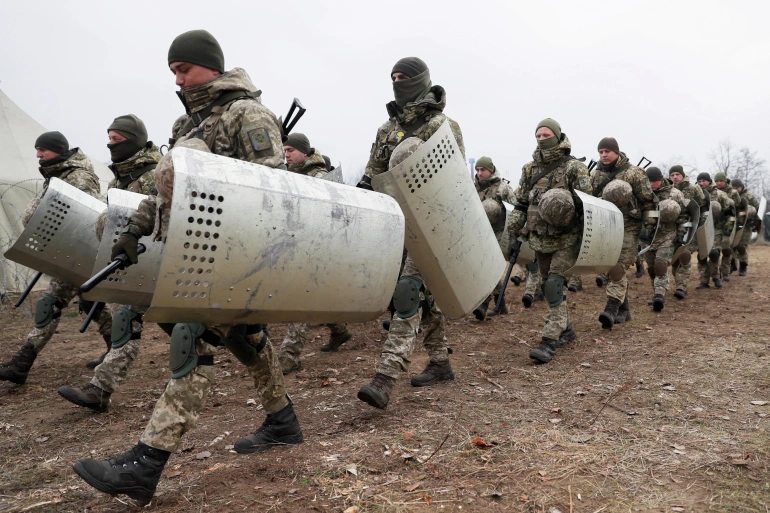 Eastern Europe braces for refugees as Ukraine tensions simmer | Russia- Ukraine war News | Al Jazeera