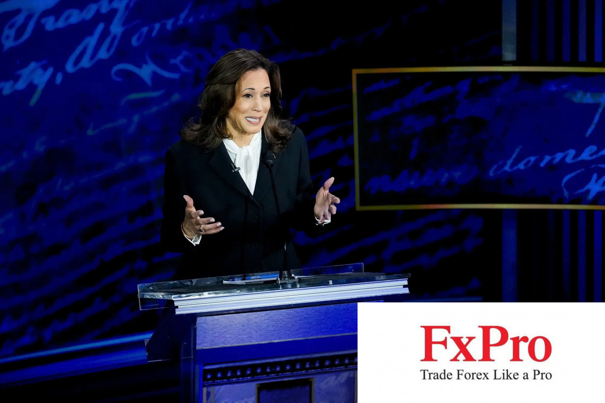 Đối đầu trực diện Trump-Harris: Trump đã "bán đứng chúng ta" cho Trung Quốc.