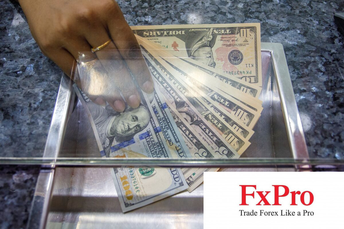 Liệu đồng USD mạnh lên có đủ sức để đương đầu với cơn bão lạm phát từ thuế quan?
